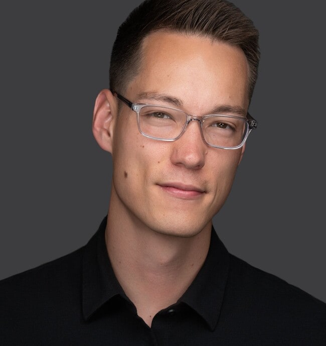 Agent Photo