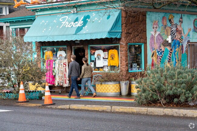 There is plenty of shopping to be found in the neighborhood of Beaumont-Wilshire.