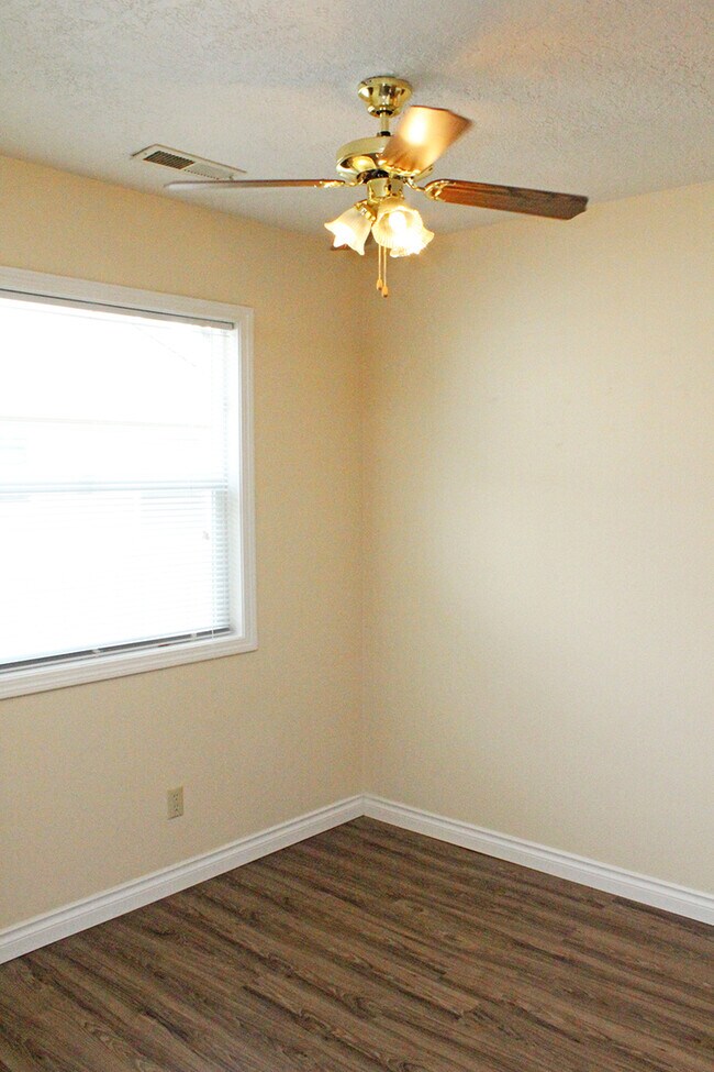 3805-3805 SE Cesar Estrada Chavez Blvd unit 3805 - 09, Portland, OR 97202 - photo 7