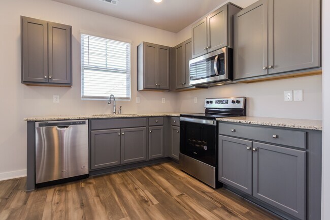 26084 Beech Grv Ln NW, Madison, AL 35756 - photo 5