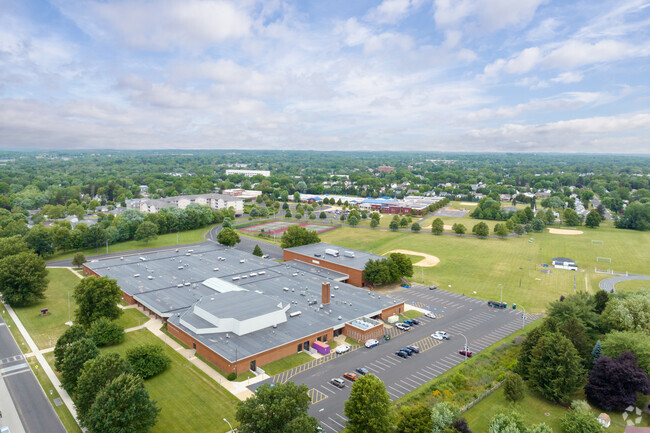 Aerial view of Upper Moreland Middle School.