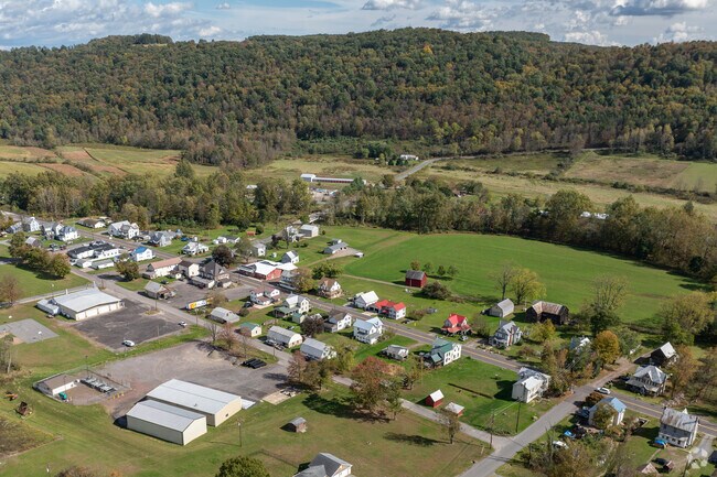 Franklin is a small community nestled in the mountains.