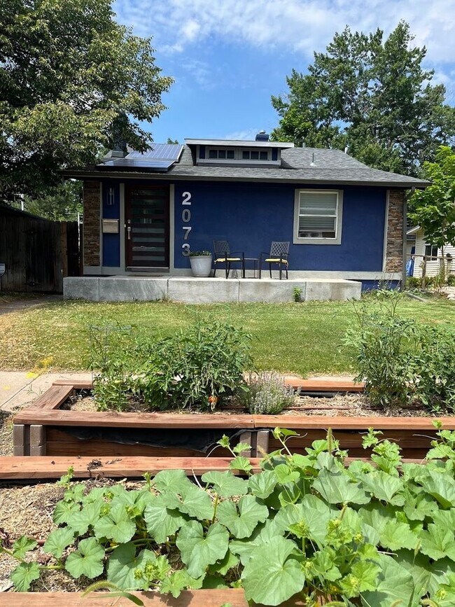2073 S Franklin St, Denver, CO 80210