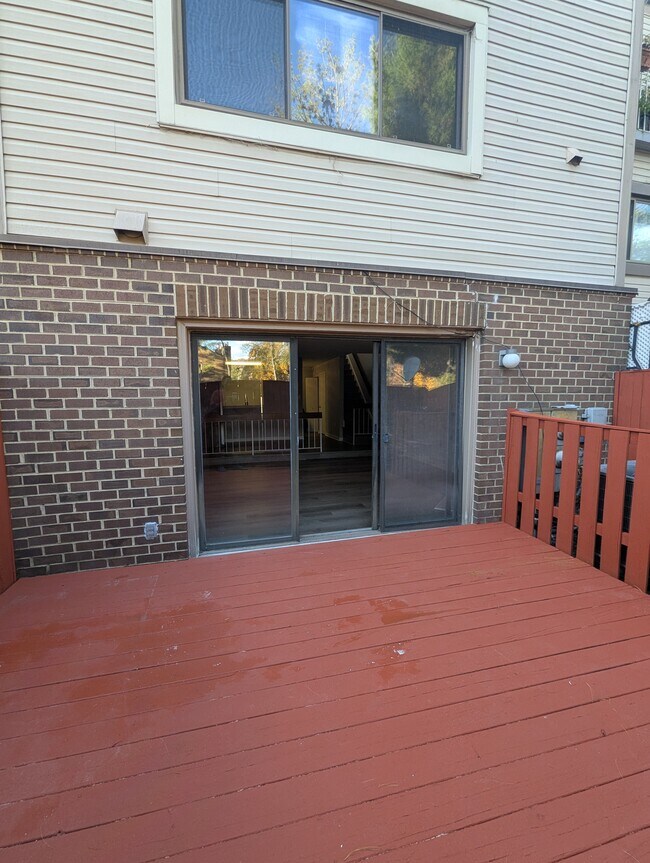 3145 Hawthorne Dr NE, Washington, DC 20017