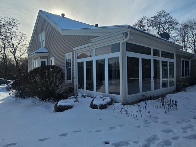 359 Main St, Easthampton, MA 01027 - photo 5