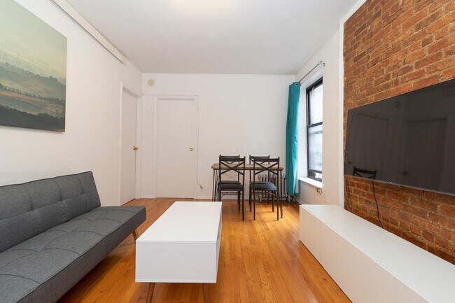 1814 2nd Ave unit ID1032049P, New York, NY 10128 - photo 3