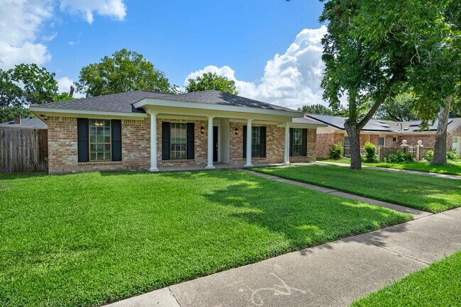 11506 Hornbrook Dr, Houston, TX 77099 - photo 4