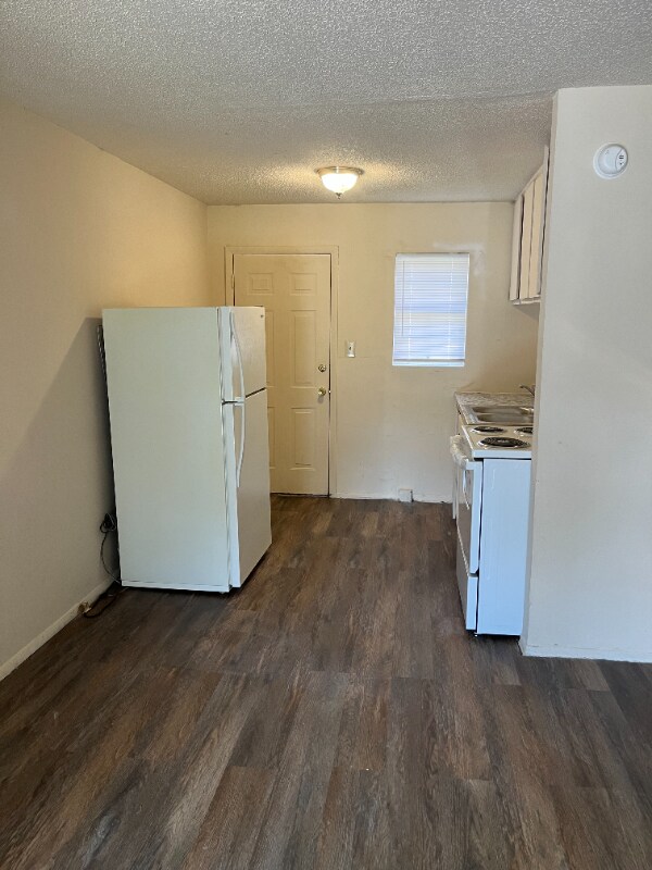 709 Hall St, Augusta, GA 30901 - photo 2