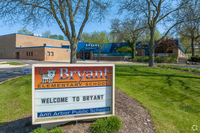 Bryant Elementary School in Bryant neighborhood