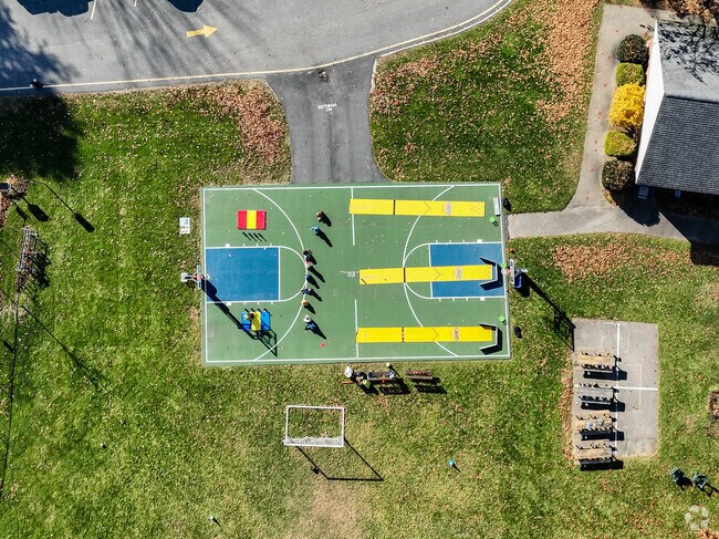 Maude H. Trefethen School has a basketball court.