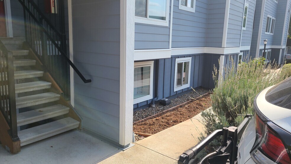 47 Eagle Crest Dr unit 29, Lake Oswego, OR 97035 - photo 1