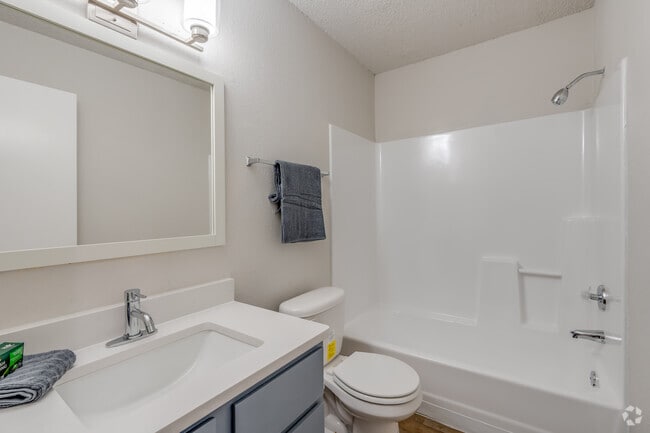 3BR, 2BA - 1100SF - Restroom