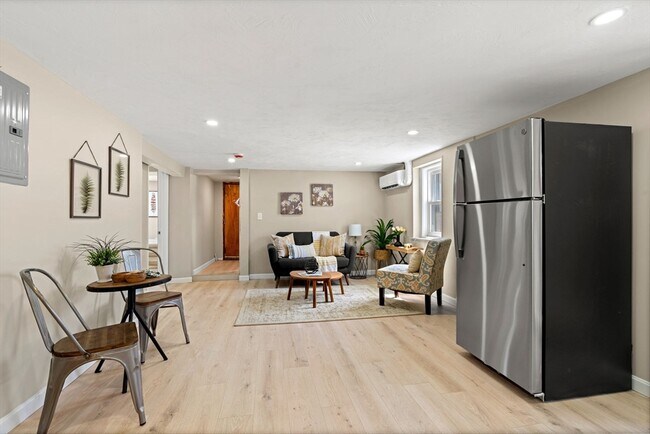 47 Roosevelt St unit 1, Revere, MA 02151 - photo 2