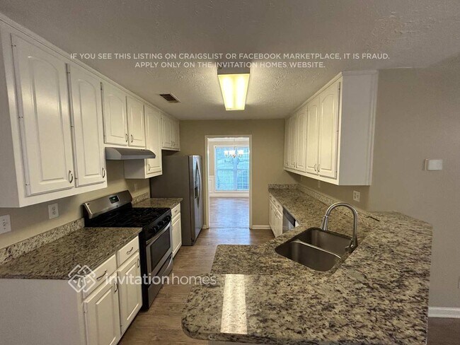 1042 Simon Park Cir, Lawrenceville, GA 30045 - photo 7