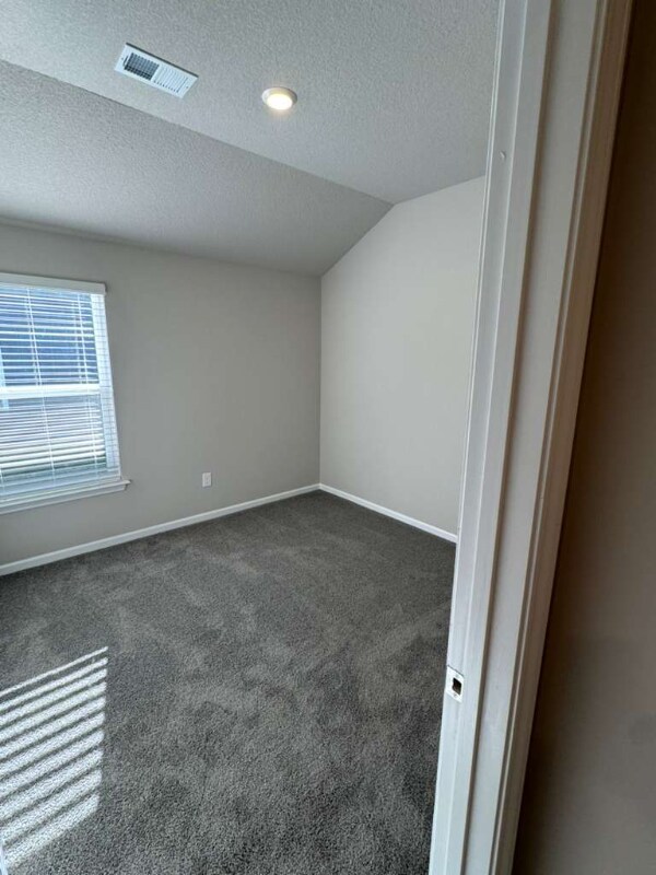 526 W Fountain Cir, Gardner, KS 66030 - photo 5