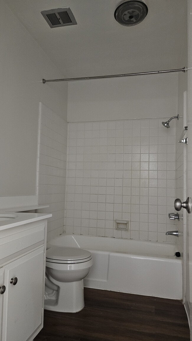 3838 Keystone Ave unit 16, Culver City, CA 90232 - photo 4