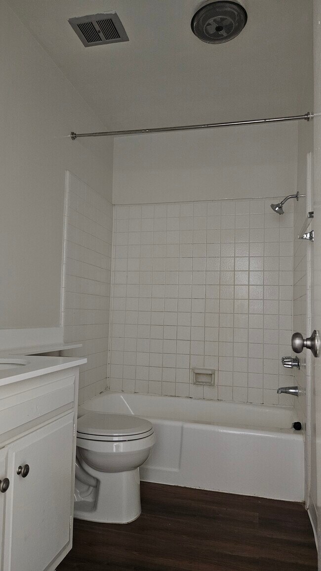 3838 Keystone Ave unit 4, Culver City, CA 90232 - photo 4