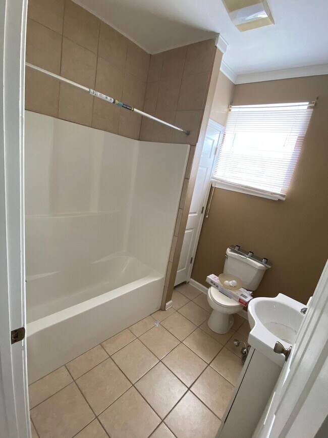 1813 N Miro St, New Orleans, LA 70119 - photo 6