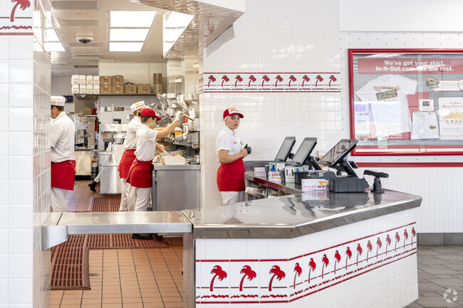 Roseburg has opened a California classic burger joint, In-N-Out.