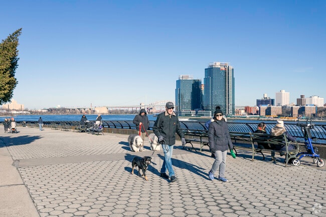 The Yorkville community is a wonderful community that feels more like family