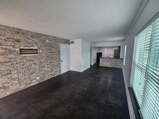 3777 NW 78th Ave Unit 2a, Hollywood, FL 33024