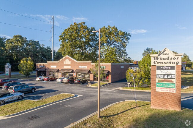 Local shopping centers can also be found in Windsor Spring.