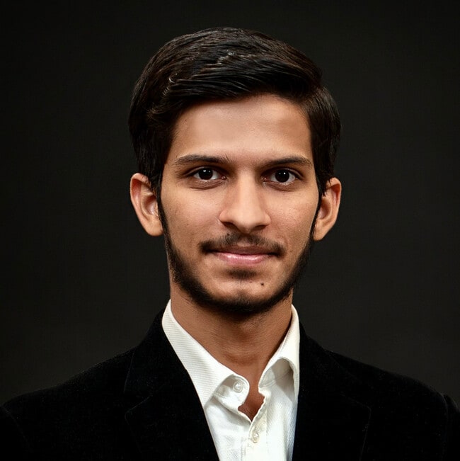 Agent Photo