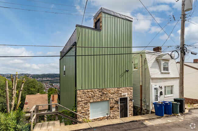 South Side Slopes offers newer modern styles of homes.