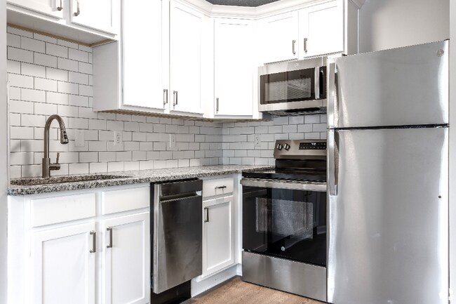 131 N High St unit 20, Gahanna, OH 43230 - photo 2