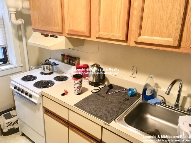 70 Peterborough St unit 4, Boston, MA 02215 - photo 2