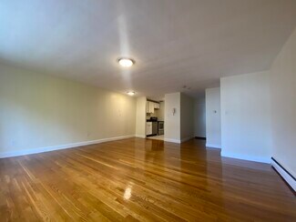 216 Kent St Unit 23, Brookline, MA 02446