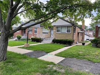 2307 S 11th Ave, Riverside, IL 60546