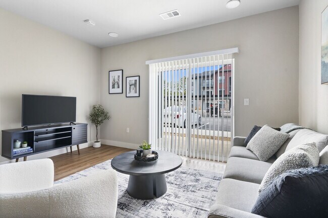 1 Bedroom / 1 Bath - 3rd Floor, Rogers, AR 72756 - photo 3