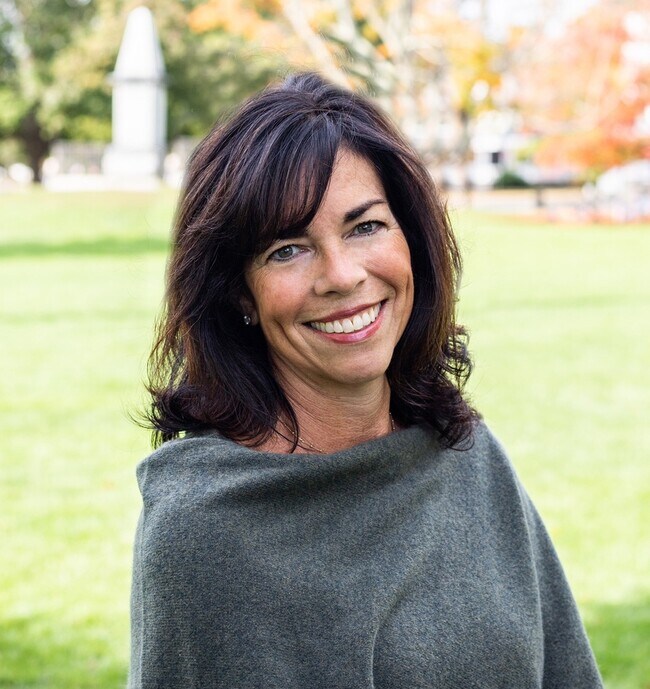 Dana Diamond