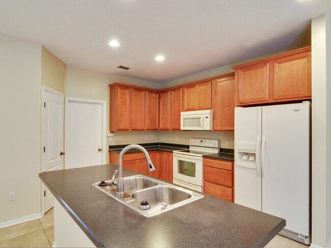 3691 Blue Wing Ct, Orange Park, FL 32065 - photo 3