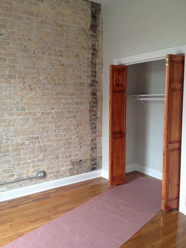 903 W 35th St unit 3, Chicago, IL 60609 - photo 6