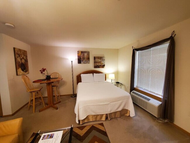 501 Plaza Dr unit ID1059801P, Madison, WI 53719 - photo 6