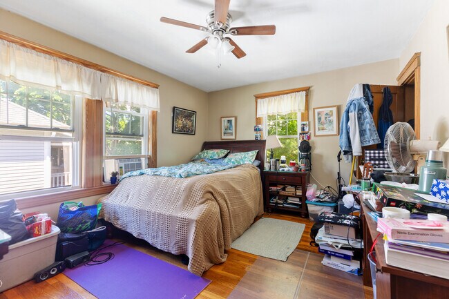 29 Murray Hill Rd unit 3, Cambridge, MA 02140 - photo 6