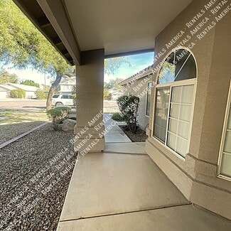 26 S Tiago Dr, Gilbert, AZ 85233