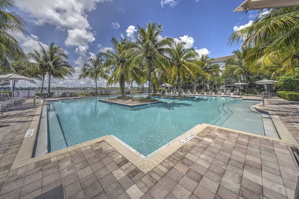 33 WEST, Davie, FL 33314 - photo 1