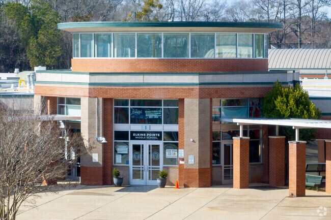 Elkins Pointe Middle School teaches students from Saddle Creek.