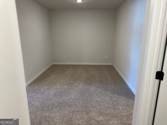 4135 Millstone Ln, Gainesville, GA 30504 - photo 5