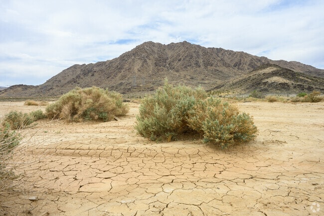 The surrounding desert of Lucerne Valley has natural landmarks, including Lucerne Dry Lake.