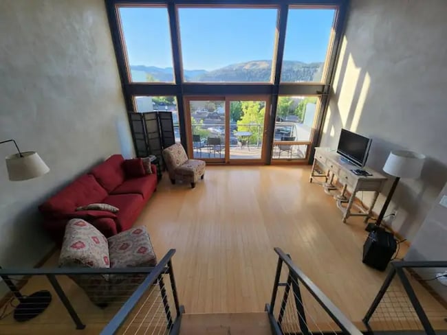 606 Cascade Ave, Hood River, OR 97031 - photo 2