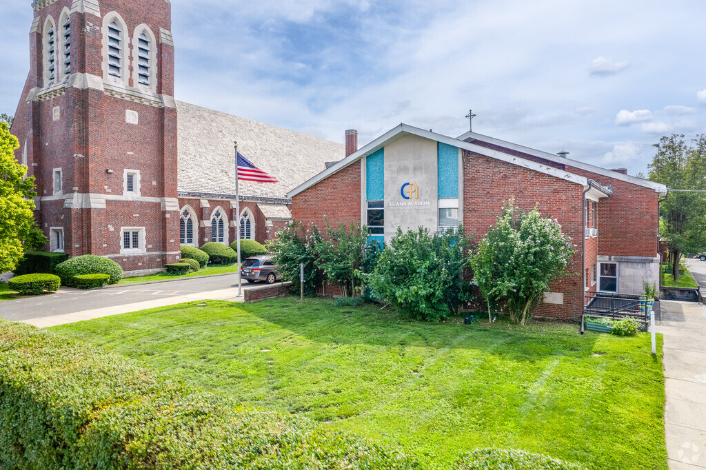 Catholic Academy of Bridgeport-St. Ann Academy is a top choice school for students.