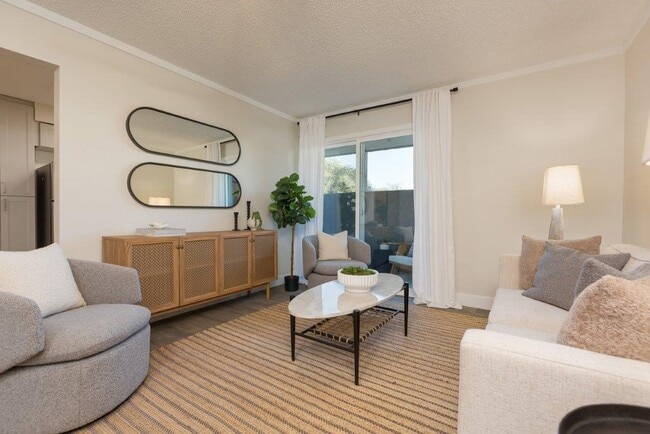 Reveal, Phoenix, AZ 85022 - photo 6