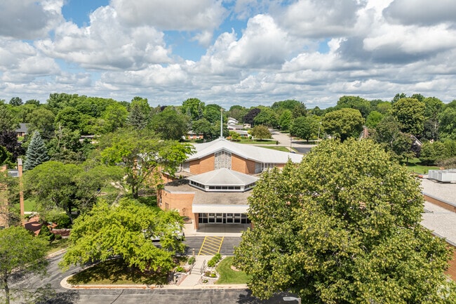 Father Allouez Catholic School is an elementary school in Green Bay, WI.