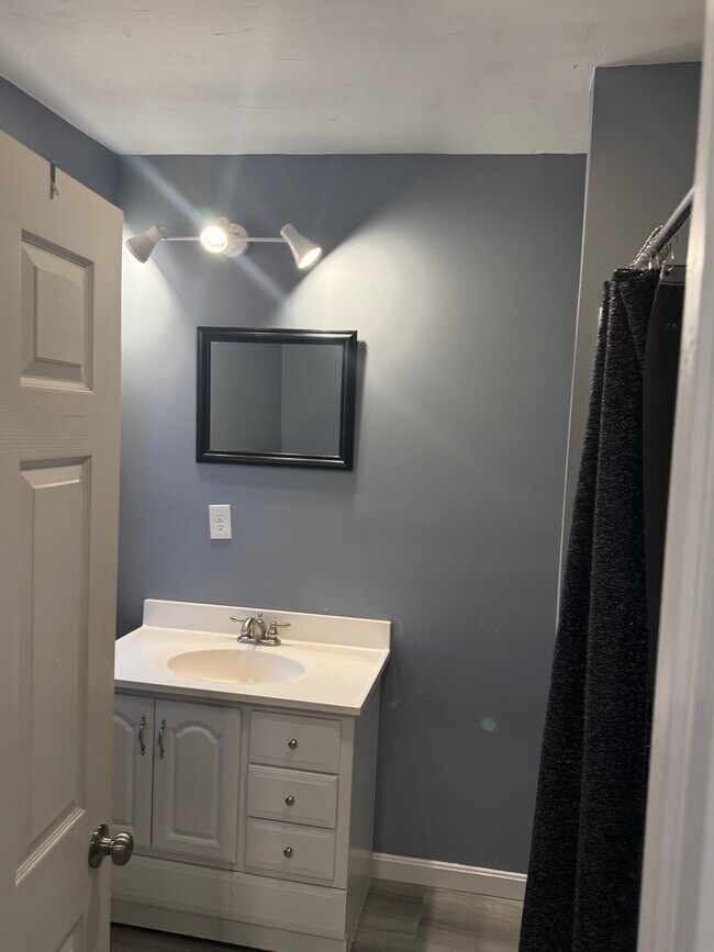 1 Stevens Rd unit 2, Worcester, MA 01603 - photo 4