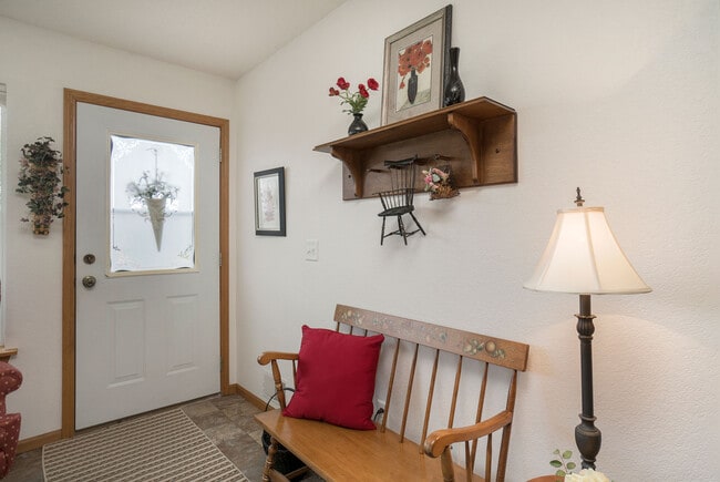 2600 Poetters Cir, Fairmont, MN 56031 - photo 2