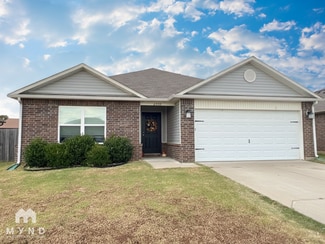 2910 E Pittsburg St, Broken Arrow, OK 74014